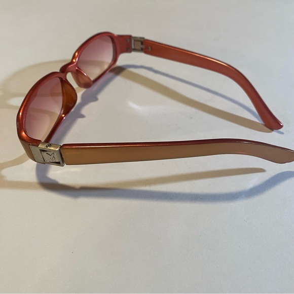 Rose/Gold plastic frame sunglasses NWOT, rose lenses, lenses 2” W x 1 1/4” H - Picture 4 of 4
